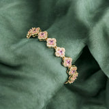 White Vintage Clover Bracelet